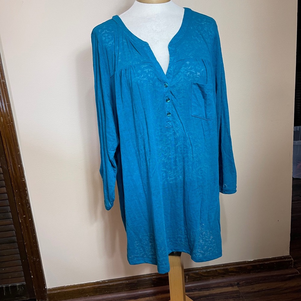 NEW Torrid Blue Burnout Henley Top Plus Size 3 Teal Damask Long Sleeve Tunic